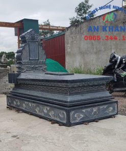Alternative view of Mộ Đá đơn giản
